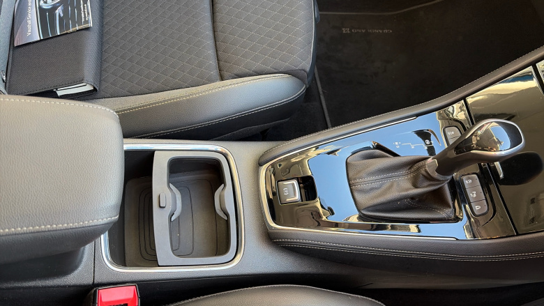 Vauxhall Grandland X 1.2 Turbo SRi Nav 5dr Auto Petrol Hatchback